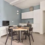 Up To - Residenze M6-m6a * Milan